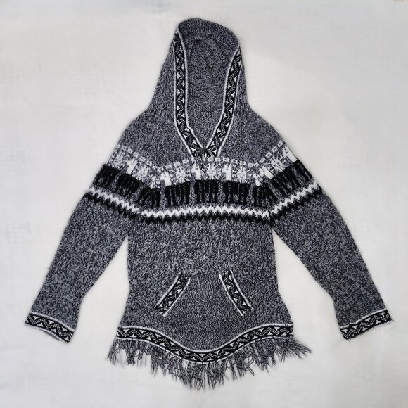 Alpaca Hooded Sweater in Grey, White & Black for Ladies - Picture 2 of 4